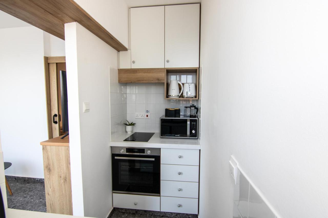 Phaedrus Living Seaview Studio Suite Lighthouse 52 Paphos Luaran gambar